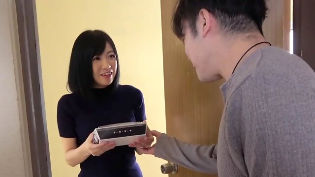 Naho Yozora - How To Have Sex With A Horny Beautiful Wife Who Exposes Her Beautiful Legs In A Tight Mini Skirt