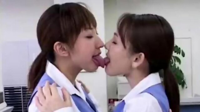 Girls Kissing With Tongue