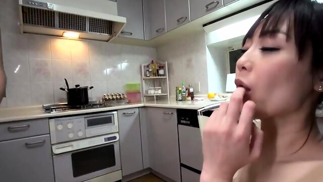 Dirty Jap honey gives ideal bj - super-sexy girl!