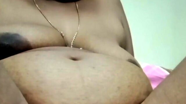 Desi Lily Showing Pussy