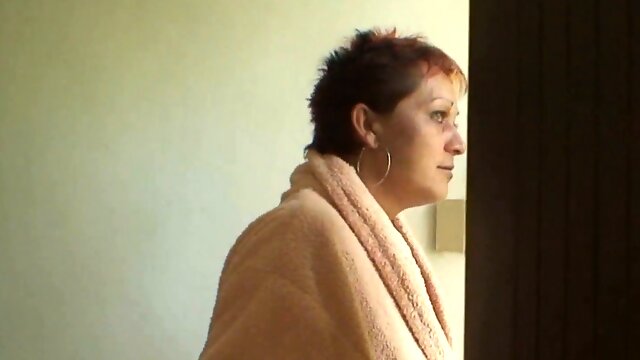 Two guys fuck old mature woman