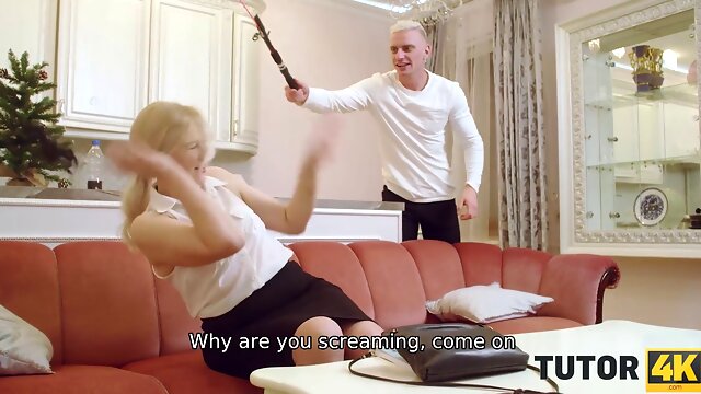 Mature realizes that sex is the only way to arouse guys interest