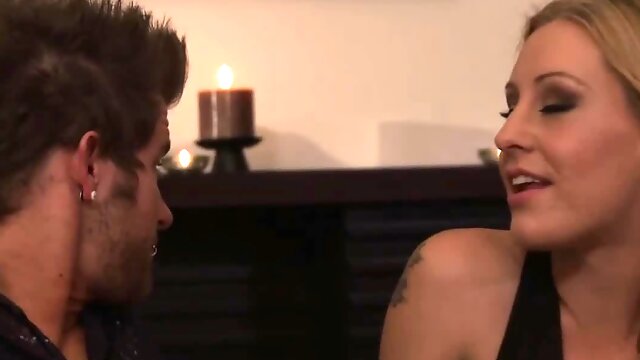 Nasty super-bitch Lizzy London loves tearing up rich guys