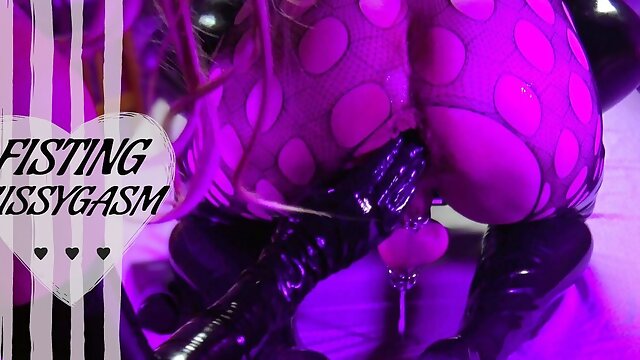 Femdom Fisting, Sissy