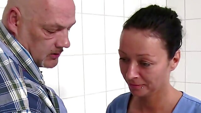 Milf Cum In Mouth, Pierced German, De Luxe, Egon Kowalski, Bathroom