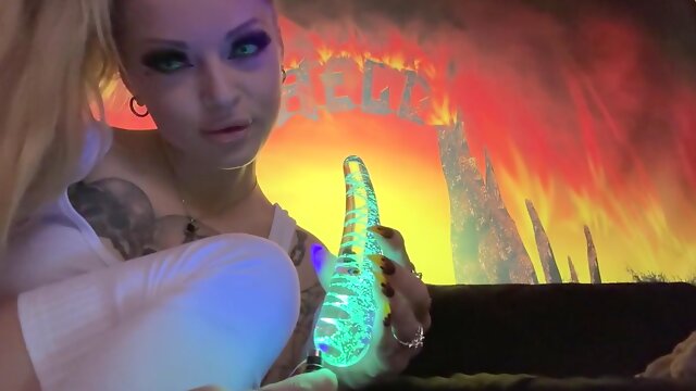 Check Out My New Toy, It Glows! With Tera Winters And Kimber Veils