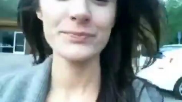 Kinky Slut Masturbating And Driving