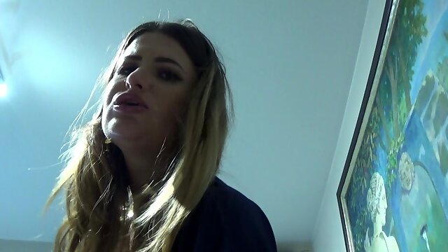 I Fucked My Egyptian Stepsister When Our Parents Are Outside