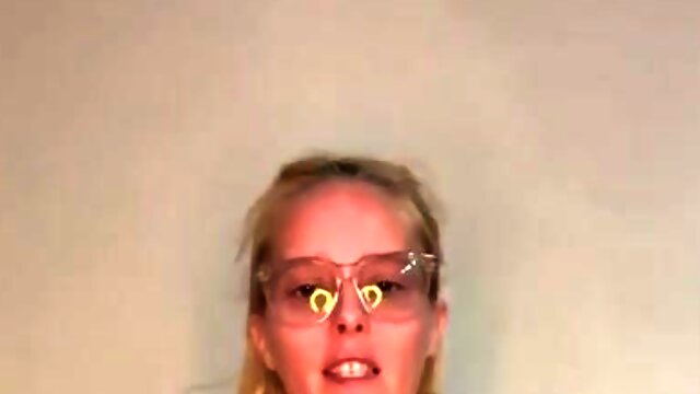 Posh tart smutty masturbation video