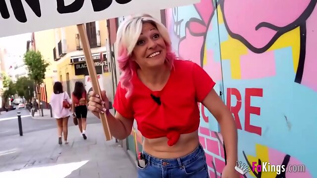 Aristocratic Sandra V At Cougar Clip