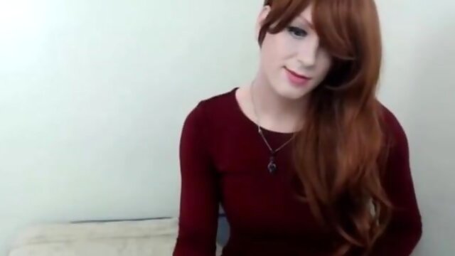 Red-haired Twunk Crossdresser Erica Amateur Solo Movie
