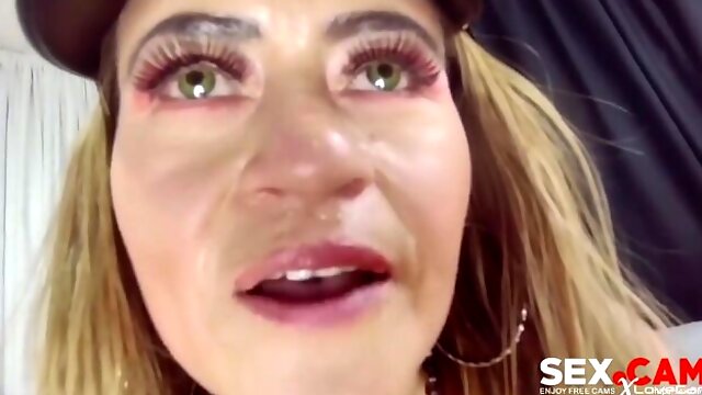 Sex.Cam featuring females curvy dirt