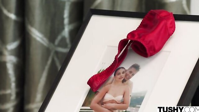 Elegant anal penetration with a gorgeous girlfriend Bella Spark