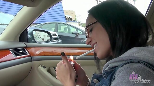 Tia cyrus computer 13