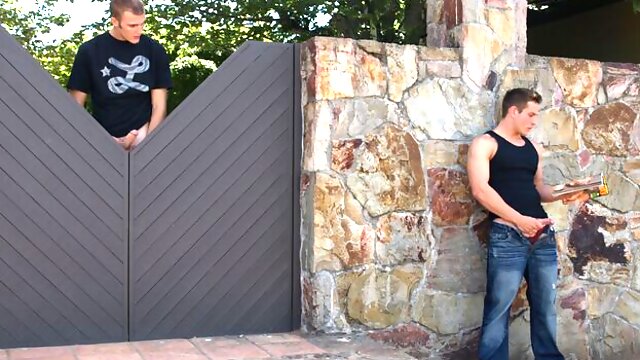 Christian Wilde & Dylan McLovin find a corner to fuck like mad