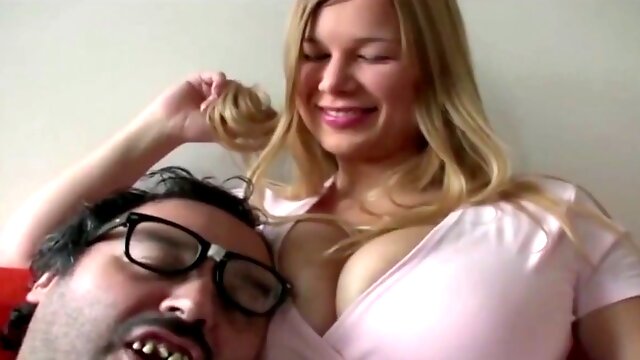 Stare I Młode, Terry Nova