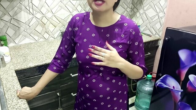 Indian Bhabhis Naughty Kitchen Encounter with Devar - Steamy Affair Unleashed!