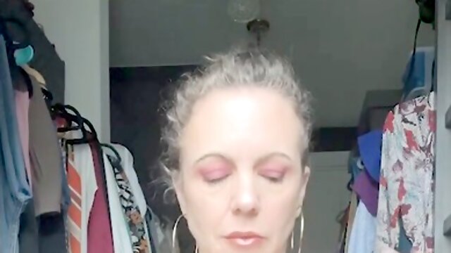 Milf in lingerie gives intense pov action with red nails