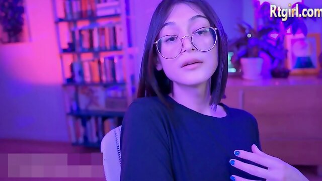Glasses Solo, Small Cock