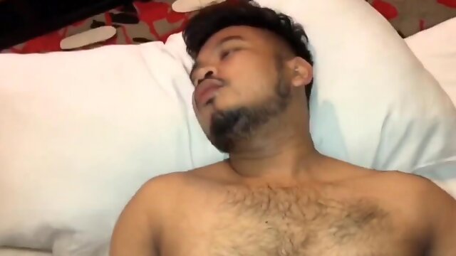 Rifaiju battles Gempal in Part 1 of hairy muscle showdown