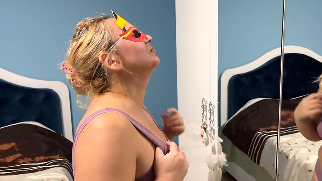 Cali showcases every inch of her body in explicit detail