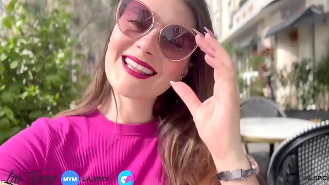 French kissing in the love nest with a big-booty MILF