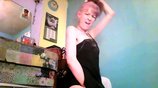 Fiery British milf is determined to make you grin from ear to ear