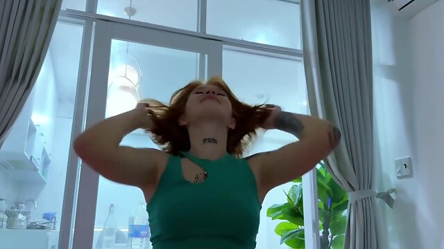 Gave my boyfriend a blowjob while my folks were out