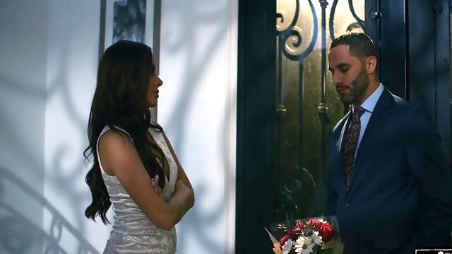 Classy seductive babe gets pussyrammed by BF after fingering