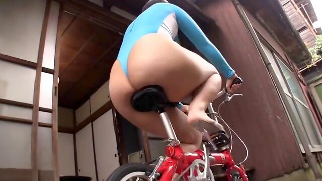 Japanese Striptease Solo