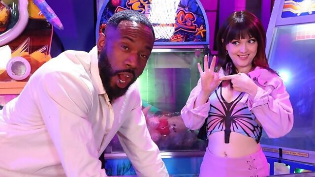 Brown penis is a very good gift for a very slutty hottie Jade Valentine