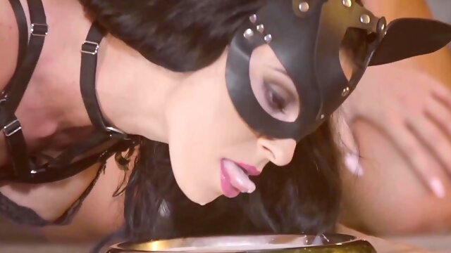 Glamorous models in lingerie have amazing sex - Anna Maria