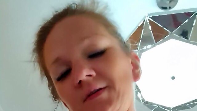 Amateur Wife Riding on Dick and Making Creampie