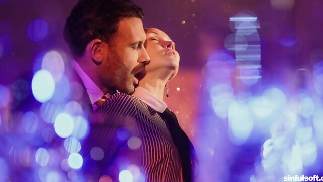 Attractive Shalina Devine and Kristina Grace at oral clip