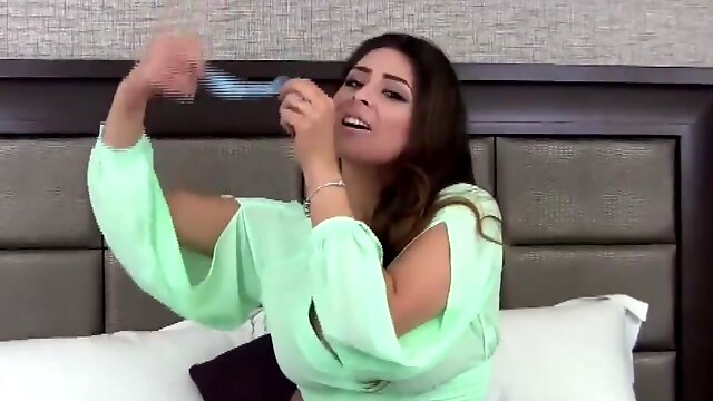 Help! His Cock Is So Big And Laura Lee Pussy Is So Small