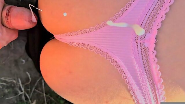 Cumshot on My Ass and Got Caught!