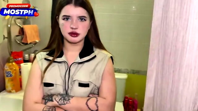 Deep Penetration into Tight Anal Hole of Sexy Plumber Girl