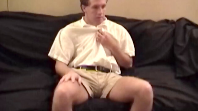 Ryan is back to jack off for Auntie Bobs camera again. This 21 year old fraternity boy is a ranked college diver, who enjoys a sexy swimmers build and a nice 8 1/2 inch cock. And if youre into hairy legs you wont be disappointed.