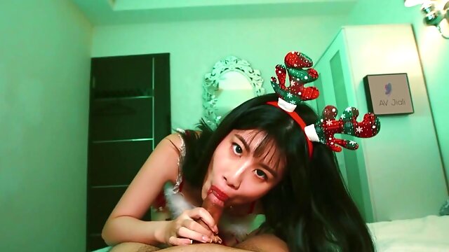 Brunette Chinese Girl Experiences An Intense Orgasm With A Hard Cock