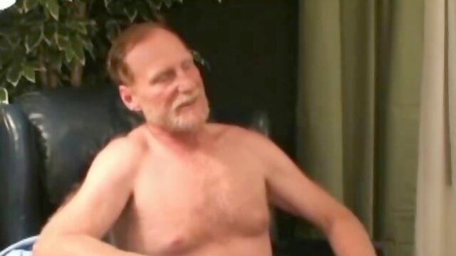 Red Dawg is 46 years old, who works as a transportation driver, and has a wealth of life experiences under his belt. He loves to travel, and will take whatever work he can find, wherever he lays his hat.