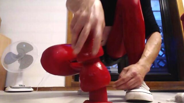Prolapse Shemale, German, Latex