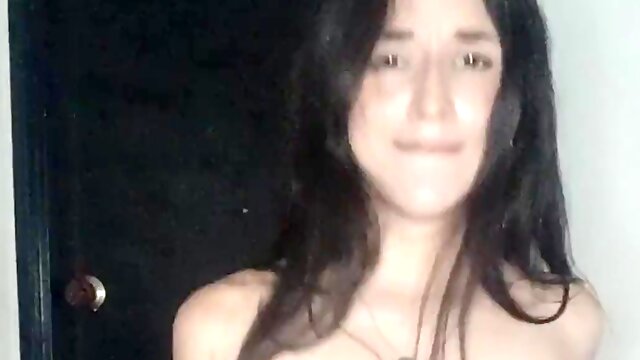 Skinny Latina rubs her bush in erotic solo - Amateur Porn