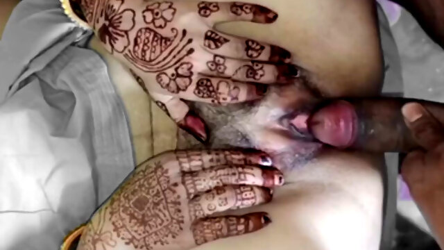 Quickie creampie in unshaved Indian pussy