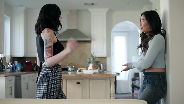 Im Not Uptight... But You Can Stretch Me Out