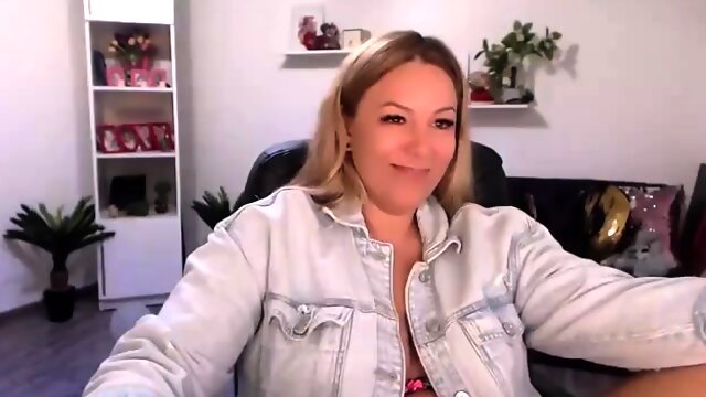 Solo Girl Free Amateur Webcam Porn Video