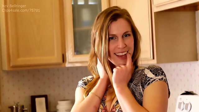 Insane Little Milf With Xev Bellringer