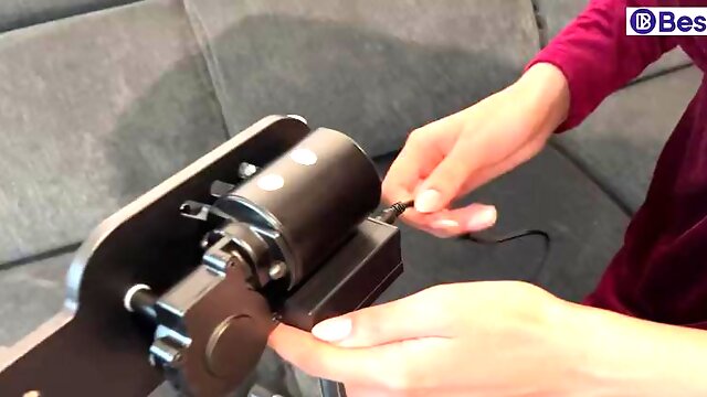 EvaKeks cums hard with Climax Engine sex machine from BESTVIBE