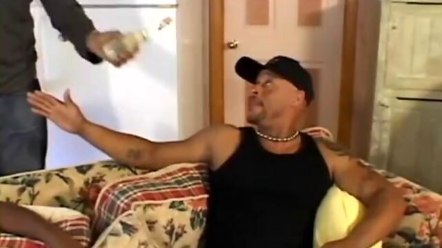 Hillary Scott - White Trash Whore 33 sc3