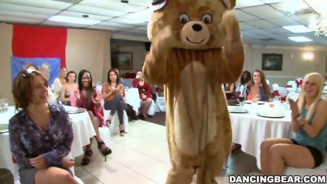 Bimbos group clip by Dancing Bear
