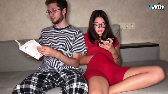 My Horny Kitty, Branlette